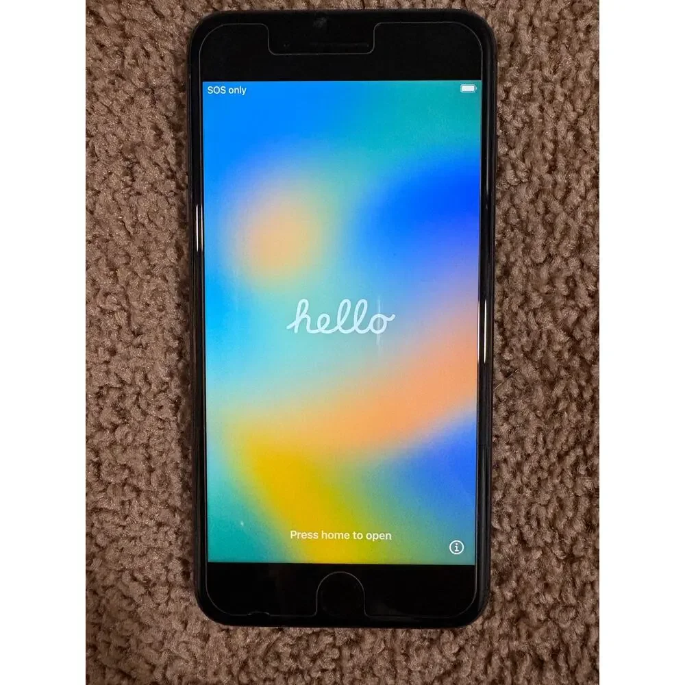 Apple Bundle (Unlocked): iPhone 8 Plus, AirPods Gen 1/2, Pro Case, AirTag - Lot